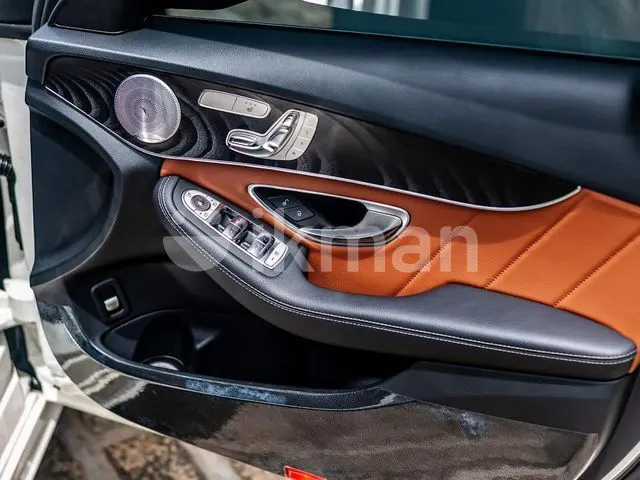Mercedes-Benz C200 2018 photo 4