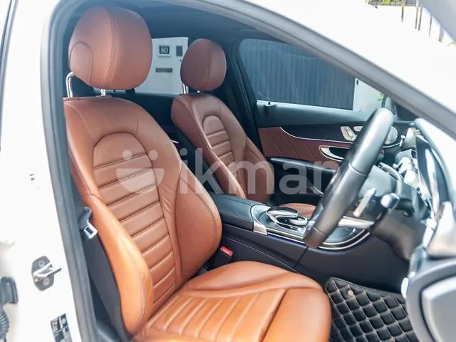 Mercedes-Benz C200 2018 photo 3