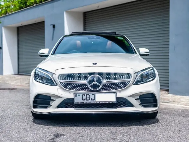 Mercedes-Benz C200 2018 photo 2