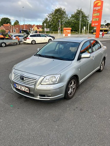 Toyota Avensis 2006 photo 3