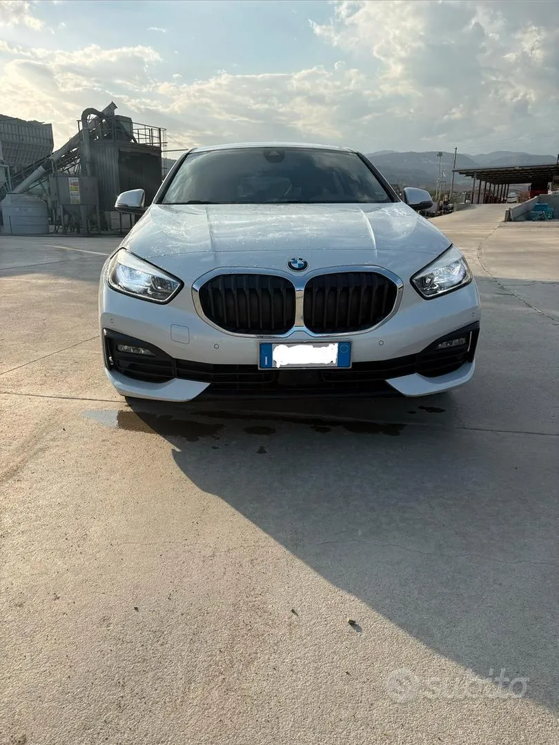 BMW 1 Series 2021 photo 2