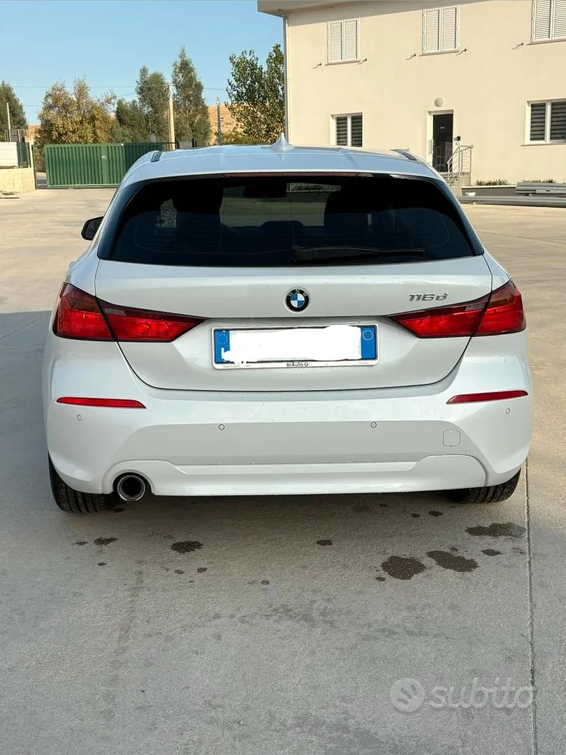 BMW 1 Series 2021 photo 3