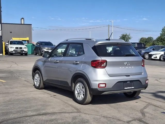 Hyundai Venue 2025 photo 3