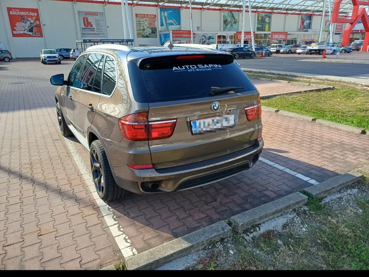 BMW X5 2011 photo 2