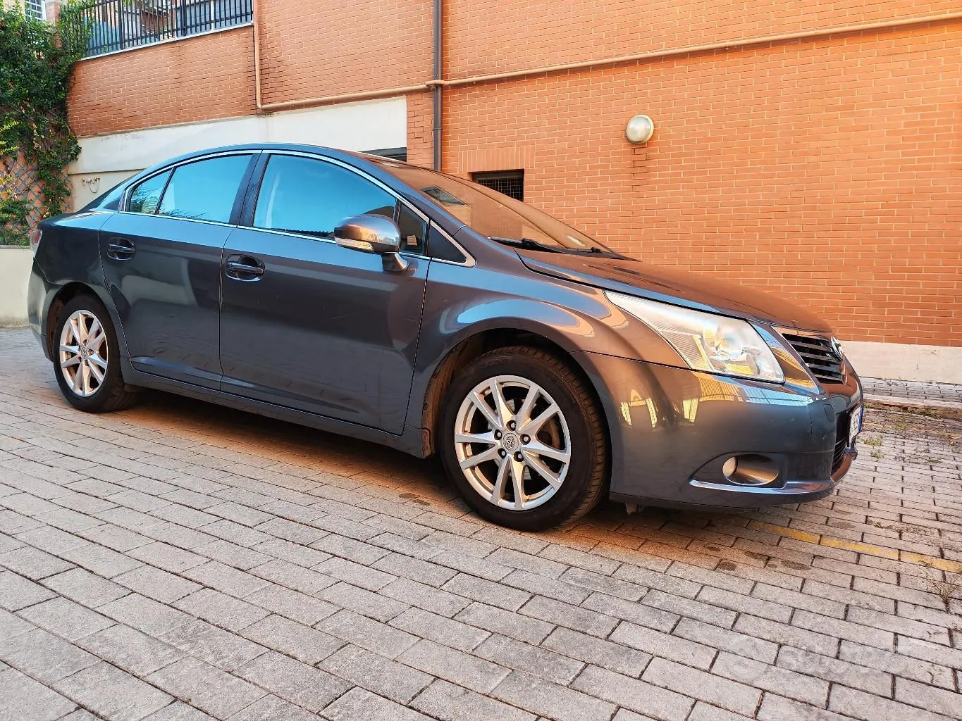 Toyota Avensis 2011 photo 4