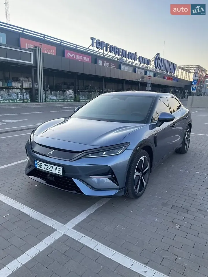 BYD Song L