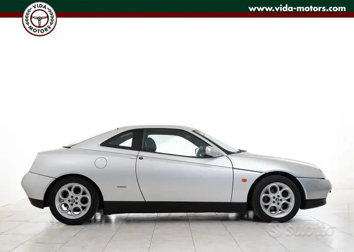 Alfa Romeo Gtv 1997 photo 4