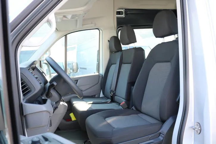 Volkswagen Crafter 2024 photo 2