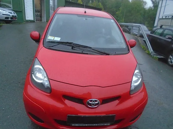 Toyota Aygo 2010 photo 3