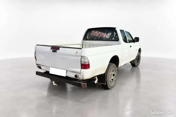 Mitsubishi L200 2002 photo 2