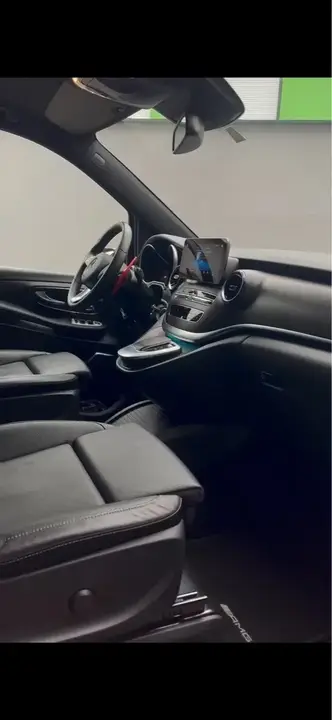 Mercedes-Benz V-Class 2022 photo 2
