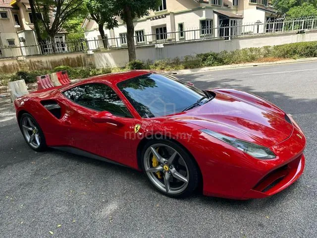 Ferrari 488