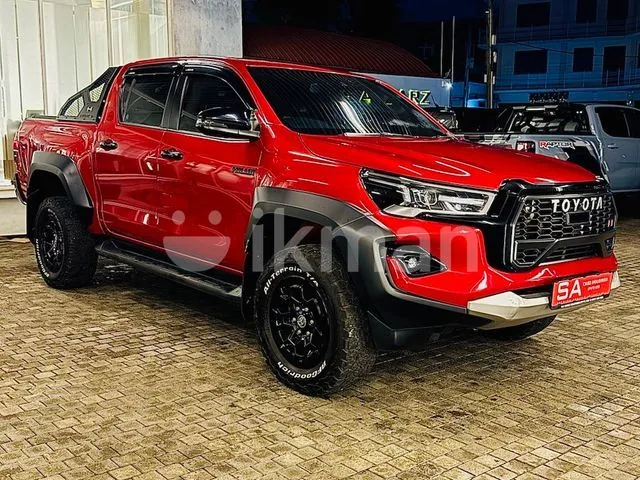 Toyota Hilux 2025 photo 4