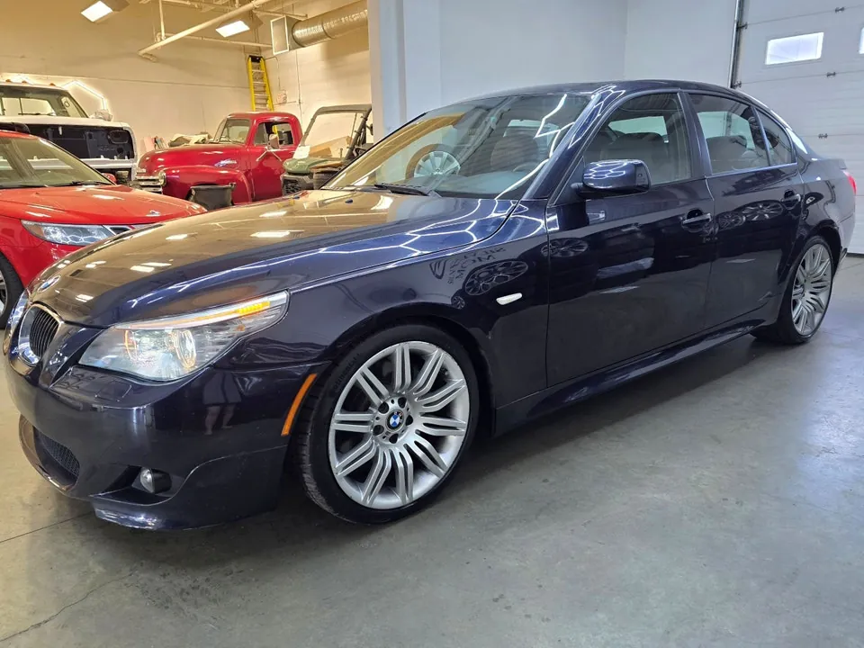 BMW 5 Series 2008 photo 2