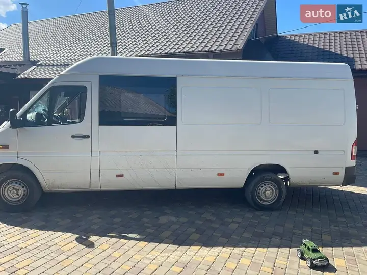 Mercedes-Benz Sprinter 2006 photo 4