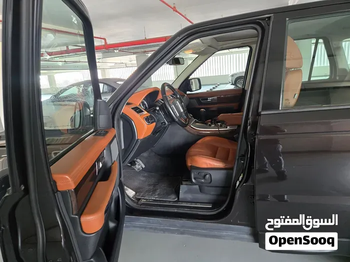 Land Rover Range Rover Sport 2010 photo 2