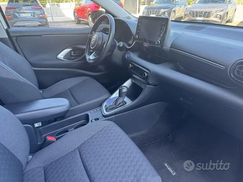 Mazda Mazda2 2023 photo 5