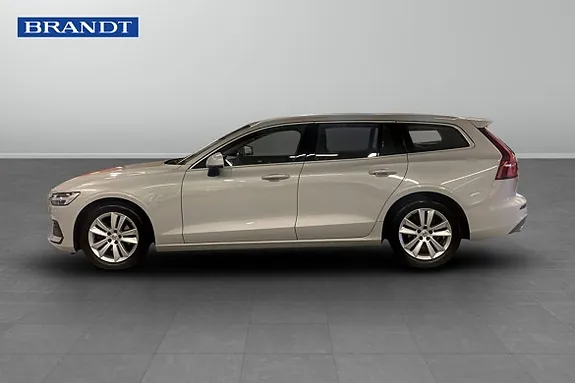 Volvo V60 2021 photo 3
