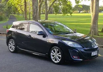 Mazda Axela 2010 photo 2