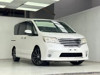 Nissan Serena 2012 photo 4