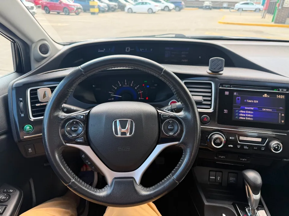 Honda Civic 2015 photo 3