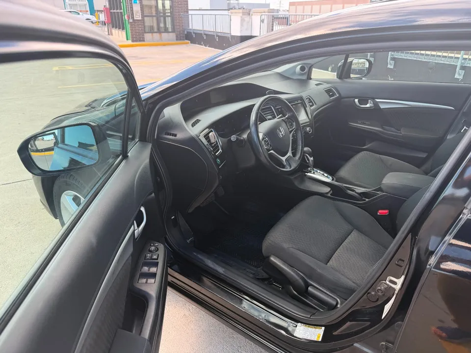 Honda Civic 2015 photo 2