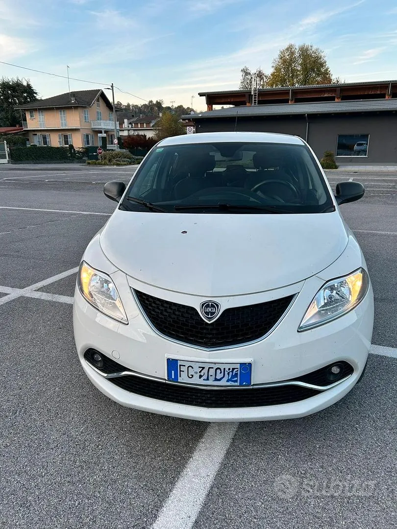 Lancia Ypsilon 2017 photo 3