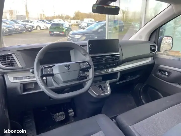 Peugeot Traveller 2024 photo 5