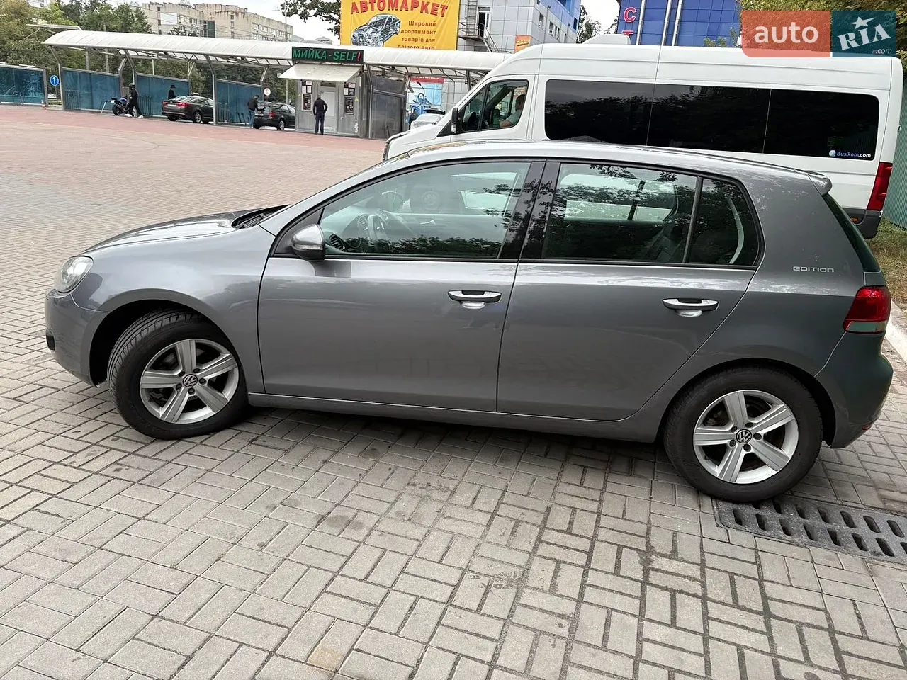 Volkswagen Golf 2012 photo 3