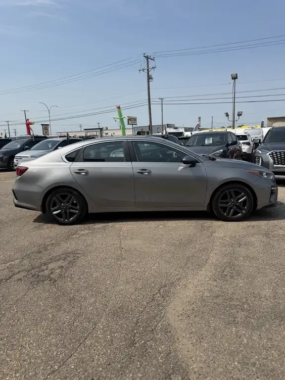 Kia Forte 2021 photo 4