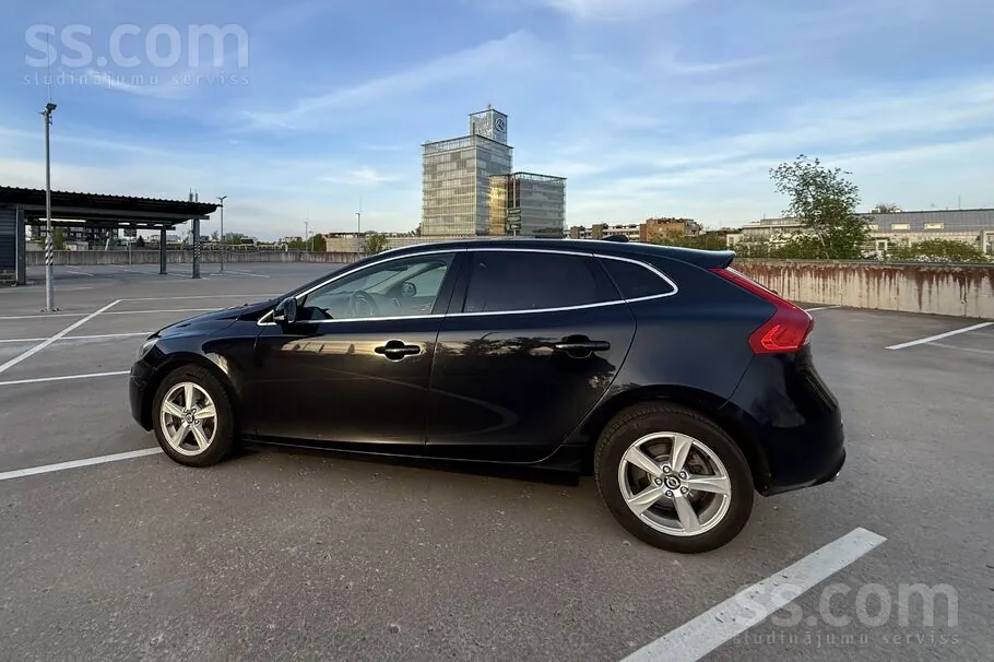 Volvo V40 2013 photo 5