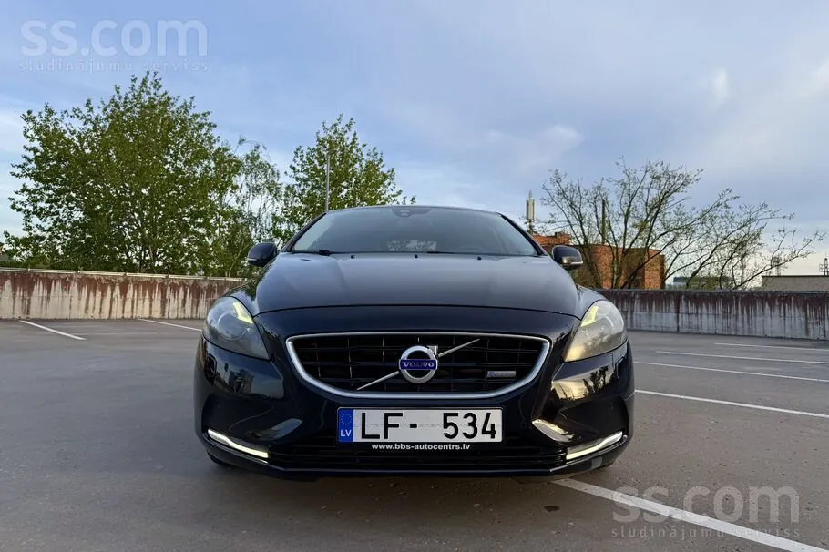 Volvo V40 2013 photo 4