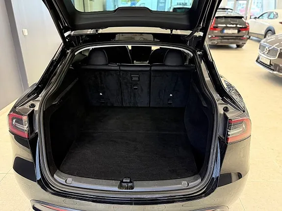Tesla Model Y 2023 photo 5