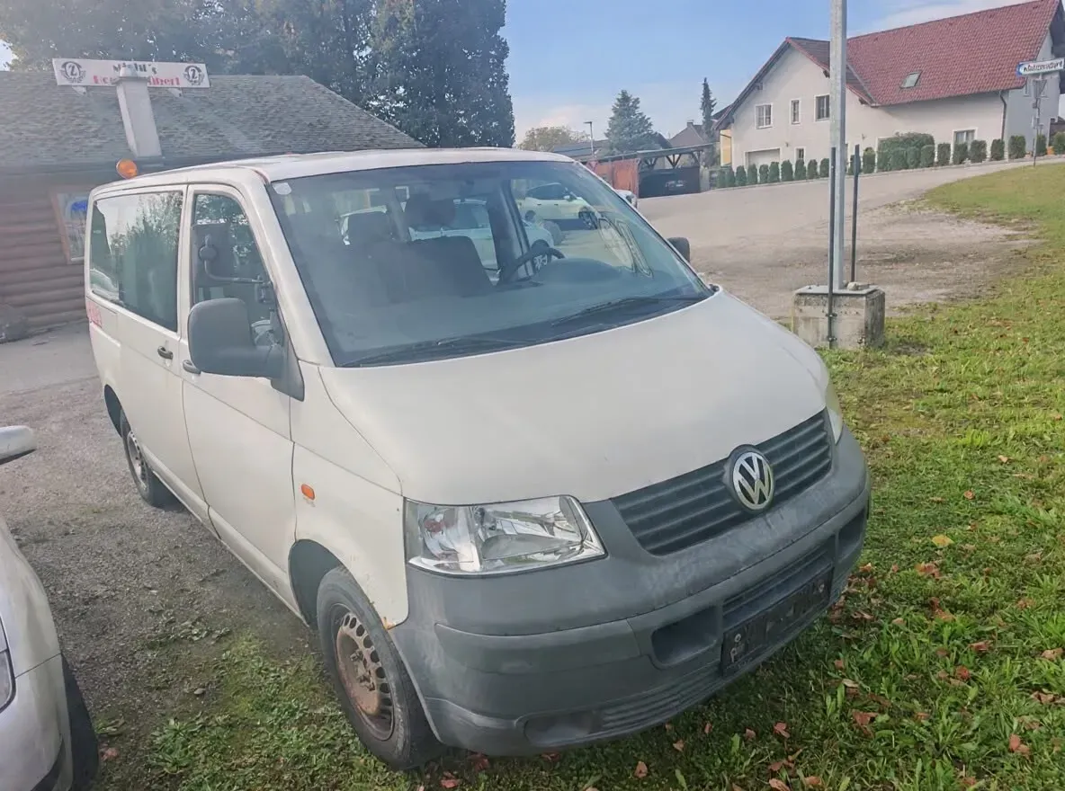 Volkswagen T5 2005 photo 3