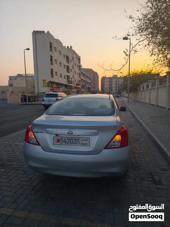 Nissan Sunny 2013 photo 4