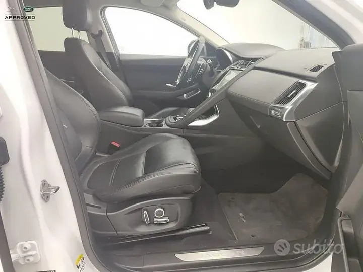 Jaguar E-Pace 2022 photo 4