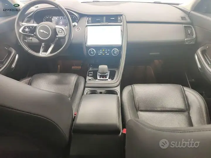 Jaguar E-Pace 2022 photo 3