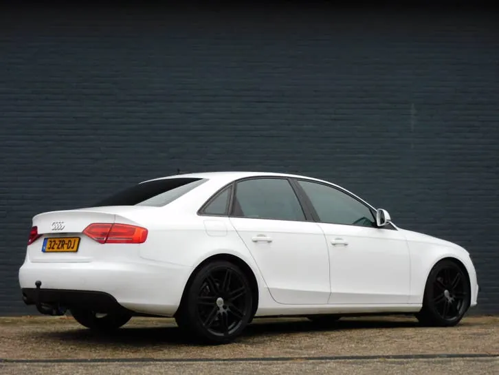 Audi A4 2008 photo 3