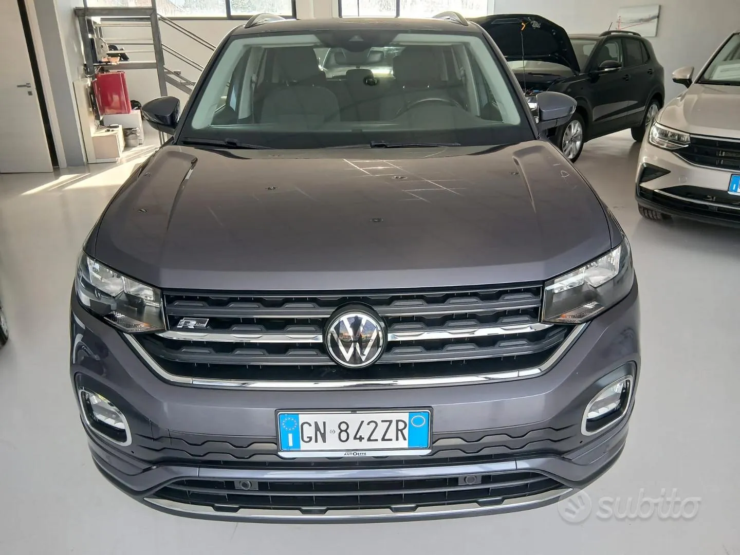 Volkswagen T-Cross 2023 photo 2