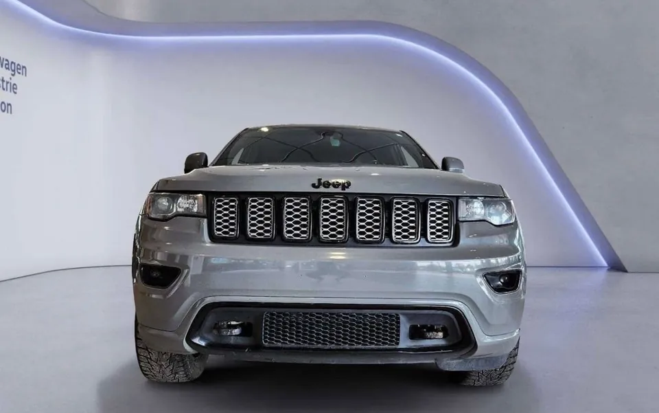 Jeep Grand Cherokee 2021 photo 2