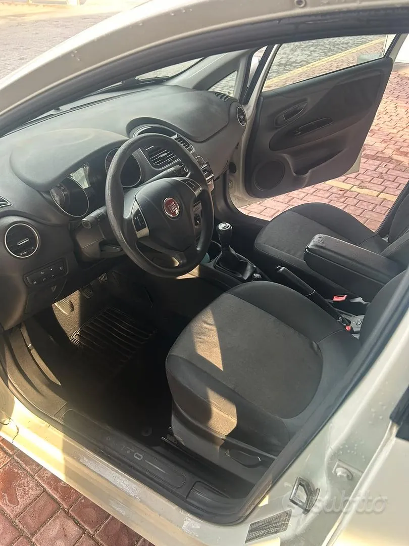 Fiat Punto 2014 photo 5