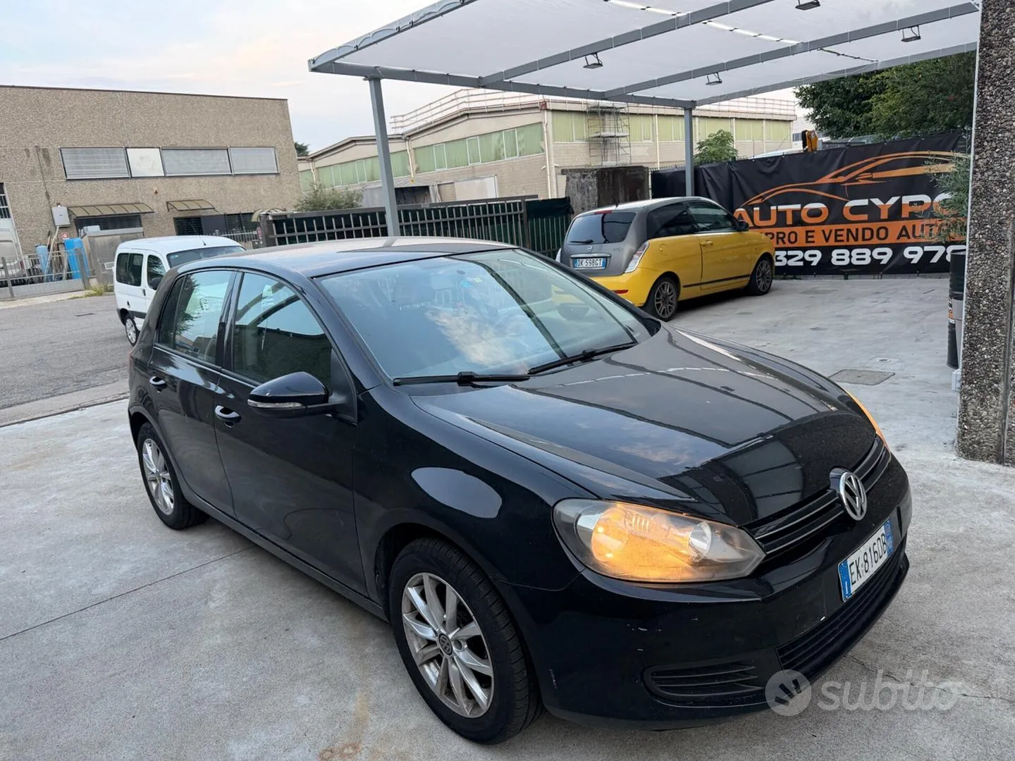 Volkswagen Golf 2011 photo 2