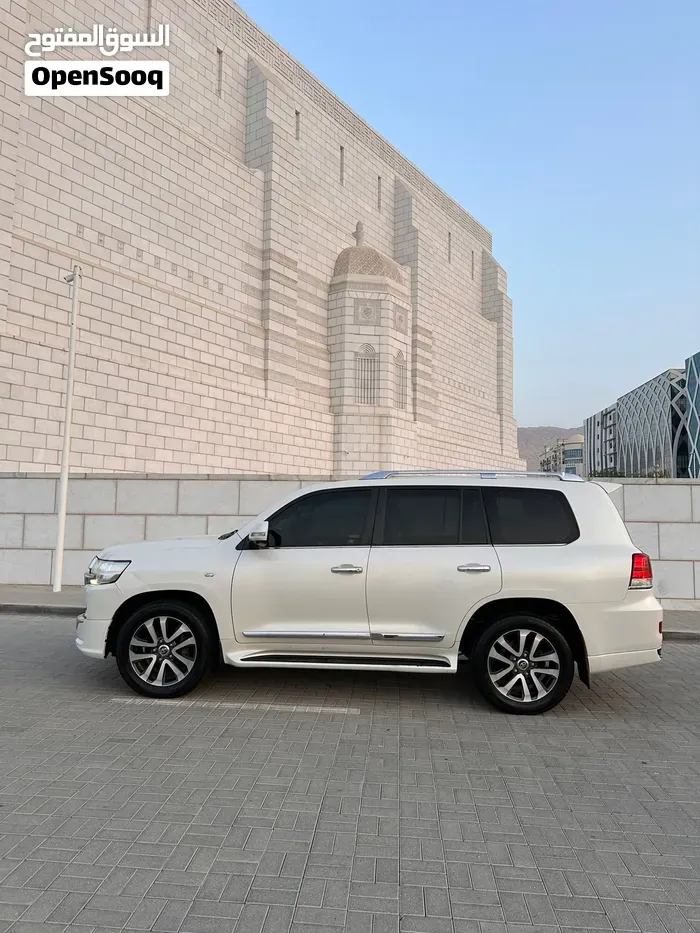 Toyota Land Cruiser 2016 photo 4