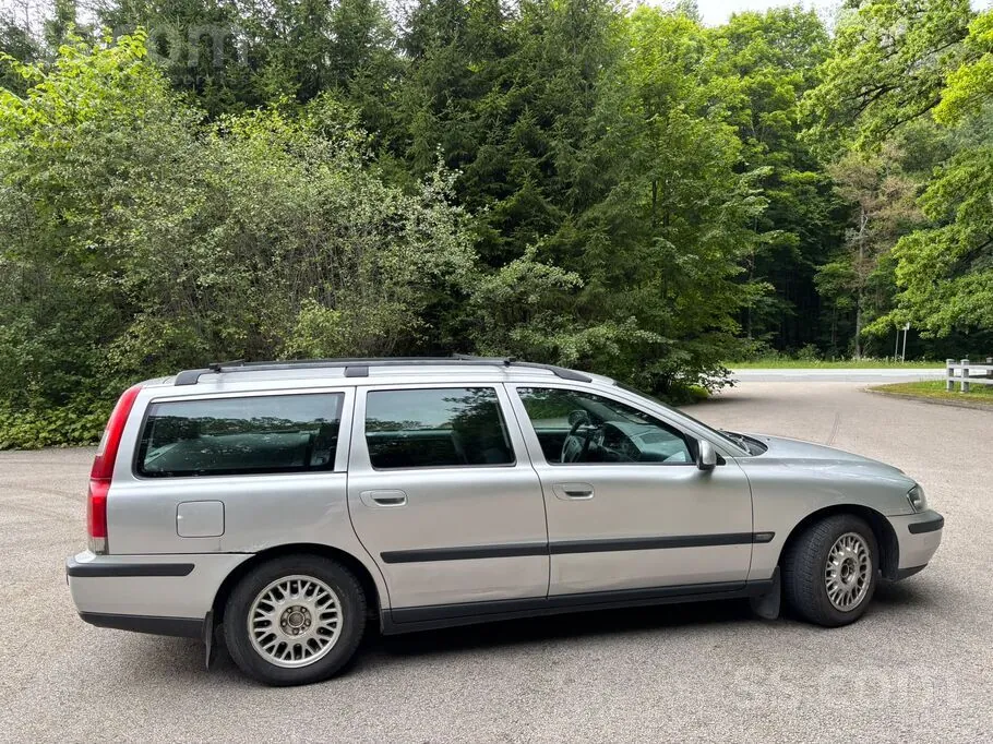 Volvo V70 2001 photo 3