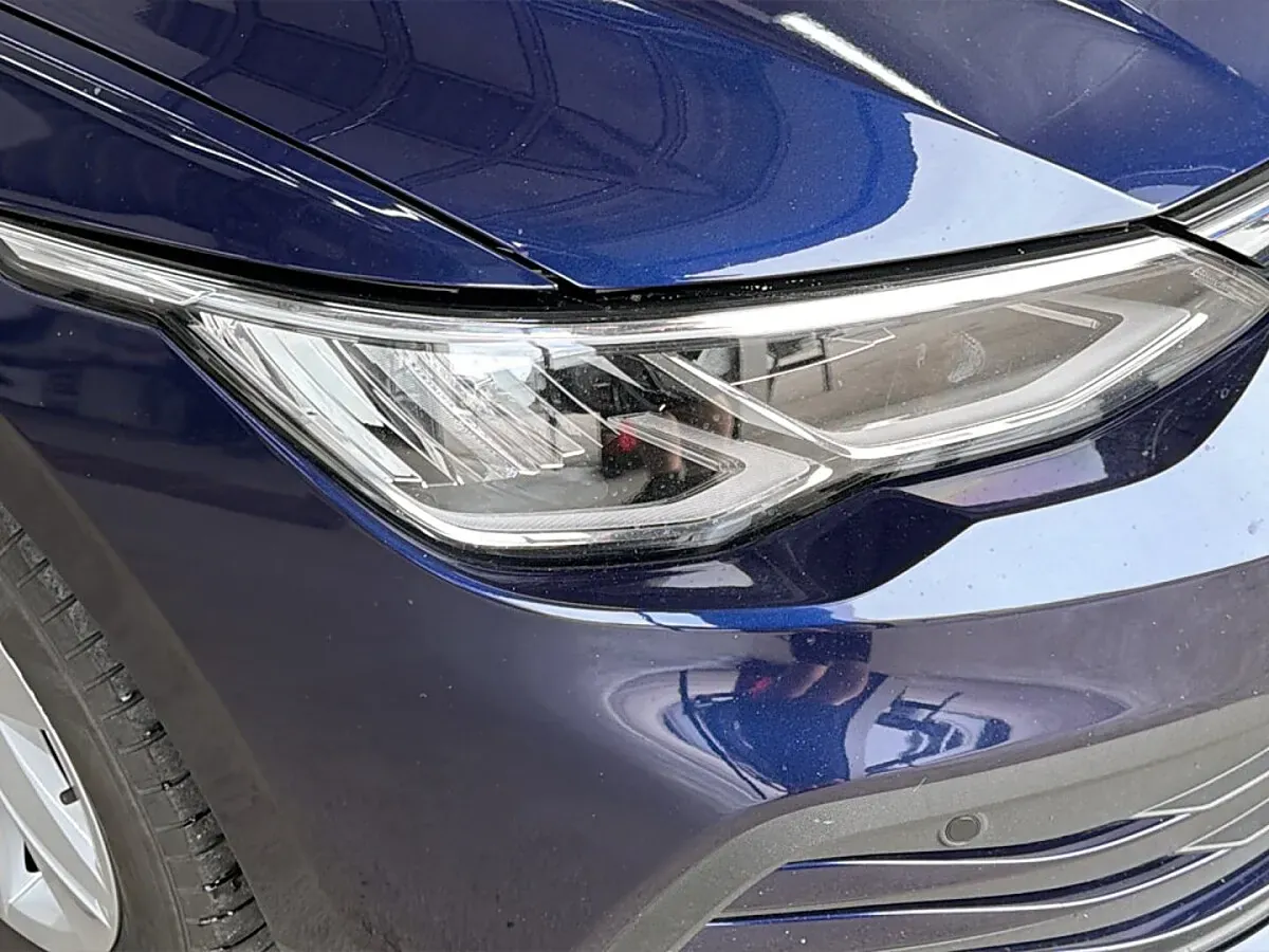 Volkswagen Golf 2024 photo 3