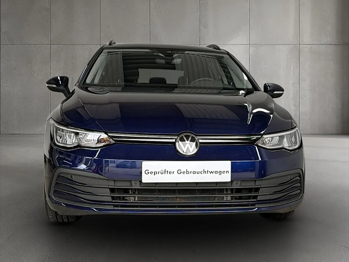 Volkswagen Golf 2024 photo 2