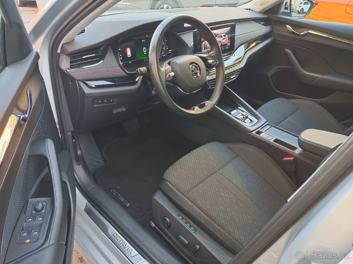 Skoda Octavia Combi 2022 photo 5
