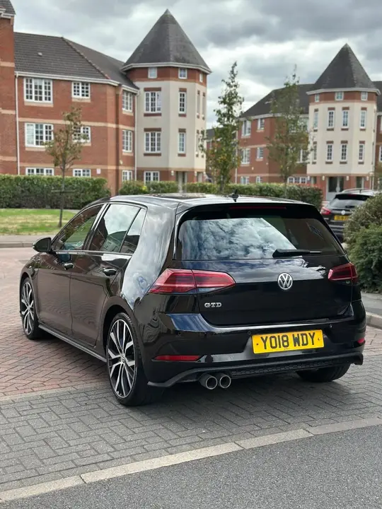 Volkswagen Golf 2018 photo 4