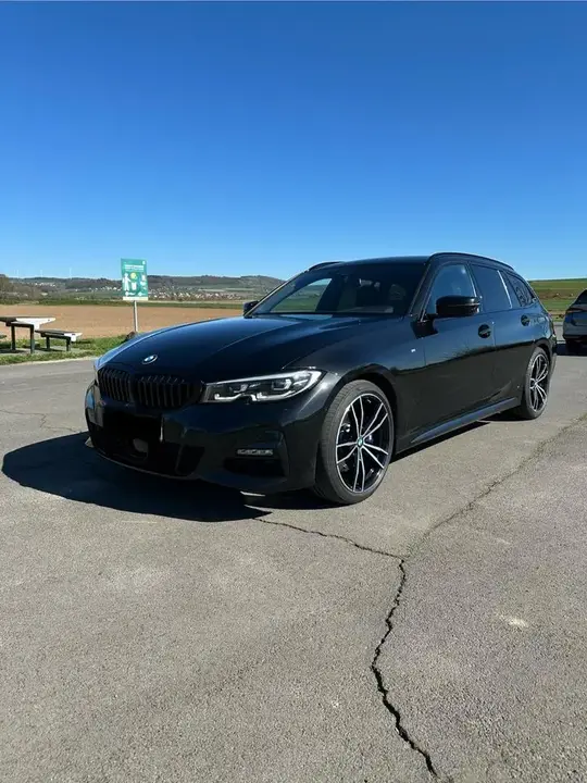 BMW 330I
