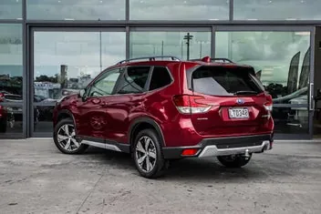 Subaru Forester 2018 photo 4